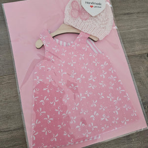 Handmade Premmie Gown & Beanie - 2kg 'Girl'