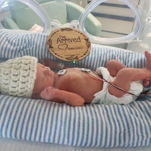 Load image into Gallery viewer, Premature Baby Premmie NICU Milestone Cards Gift